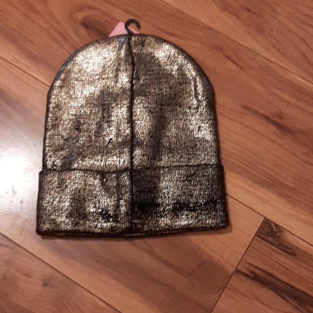 Metallic Winter Hat.     Smoke free home - Picture 2 of 2